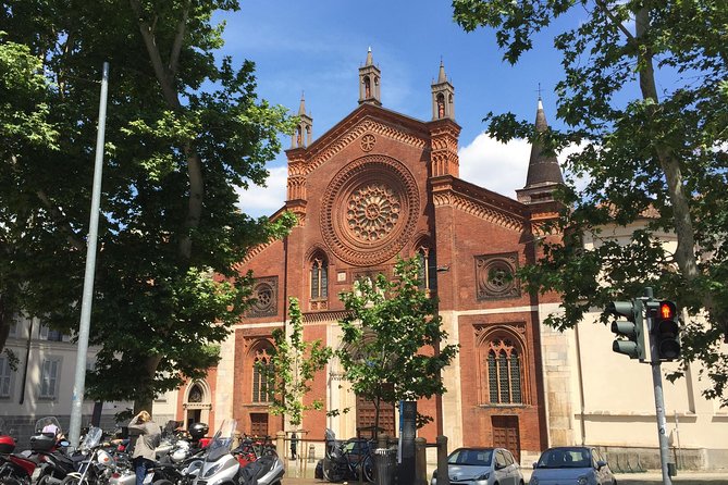 Brera district & Pinacoteca 2-hours guided experience with entrance tickets included - Brera + Pinacoteca: A 2-Hour Plan That Feels Efficient