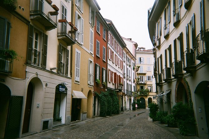 Brera district & Pinacoteca 2-hours guided experience with entrance tickets included - Best Ways to Use This Tour During Your Milan Days