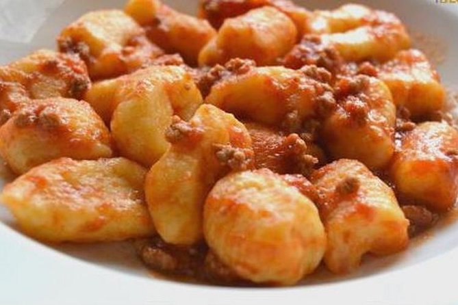Choose three recipes to cook from all the traditional cuisine - What the time and group size mean for you