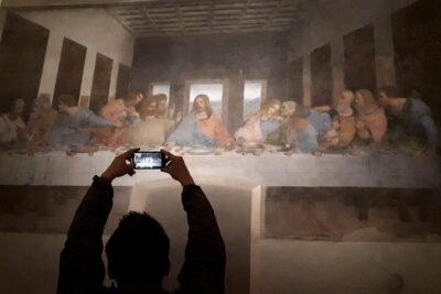 Express Tour of the Last Supper in Milan I Small Group of Max 6 - Santa Maria delle Grazie: a focused start that sets the scene