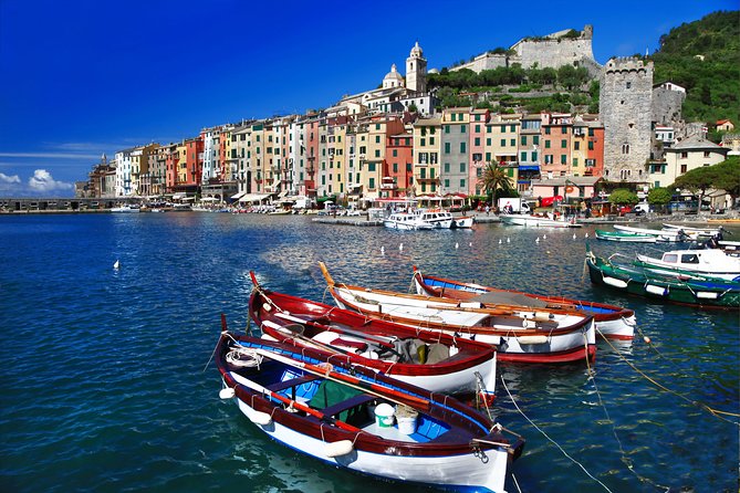 From Milan: Cinque Terre Guided Full-Day Trip With Cruise - Manarola: coastal views, quick wandering, and the tunnel moment