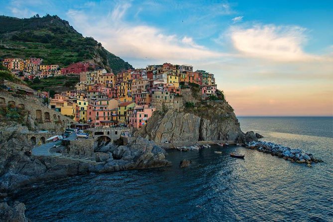 From Milan: Cinque Terre Guided Full-Day Trip With Cruise - Stop 1: Leaving Milan by coach and what you’re doing on the road