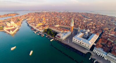 From Milan: Venice City Highlights Guided Day Trip - Arriving by boat: why the San Marco transfer feels like a cheat code