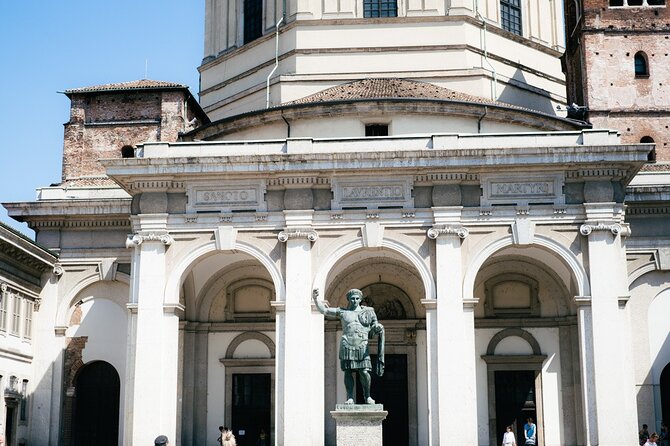 Highlights and hidden gems of Milan Bike Tour - Bikes, Safety, and the Reality of Street Riding