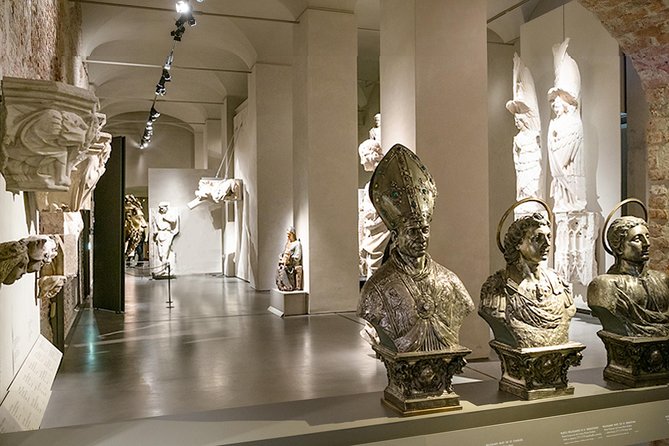Inside Milan’s Duomo: Cathedral Tour with Optional Rooftop - Inside Duomo: Fast Entry and Why the Timing Matters