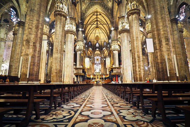 Inside Milan’s Duomo: Cathedral Tour with Optional Rooftop - Meeting at Piazza del Duomo: Find the Staff Early
