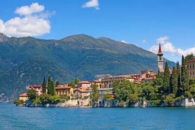 Italy and Switzerland Day Trip: Lake Como, Bellagio & Lugano from Milan - Getting to the North: Porta Garibaldi area, air-conditioned coach, and photo stops
