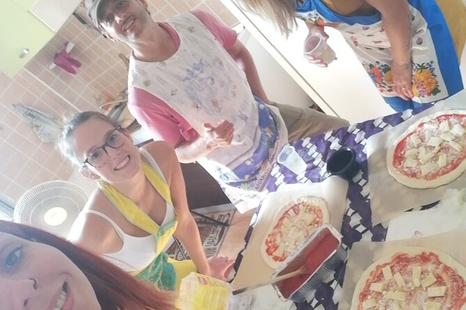 Mamma Mia! Make Your Own Italian Pizza in Milan - The flow of your 2-hour class (what happens when)