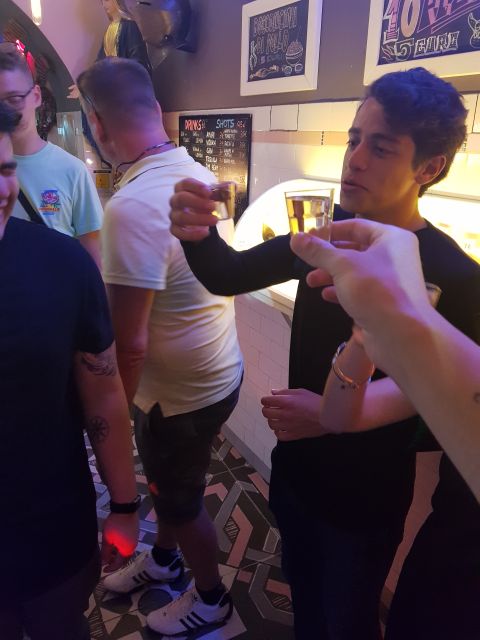 Milan: Bar-Hopping Tour with Welcome Drink - Bar Hopping in Milan: Why This Night Walk Works