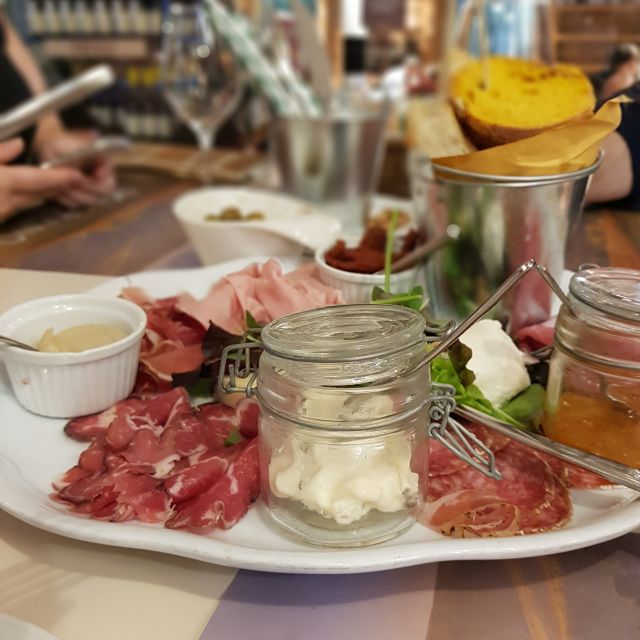 Milan: Bar-Hopping Tour with Welcome Drink - Local Stories and Nightlife Insights You’ll Actually Use