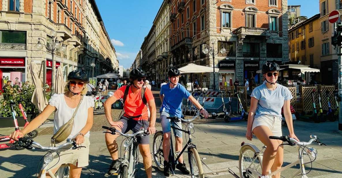 Milan: Bike tour of the city - Porta Nuova: the first taste of modern Milan