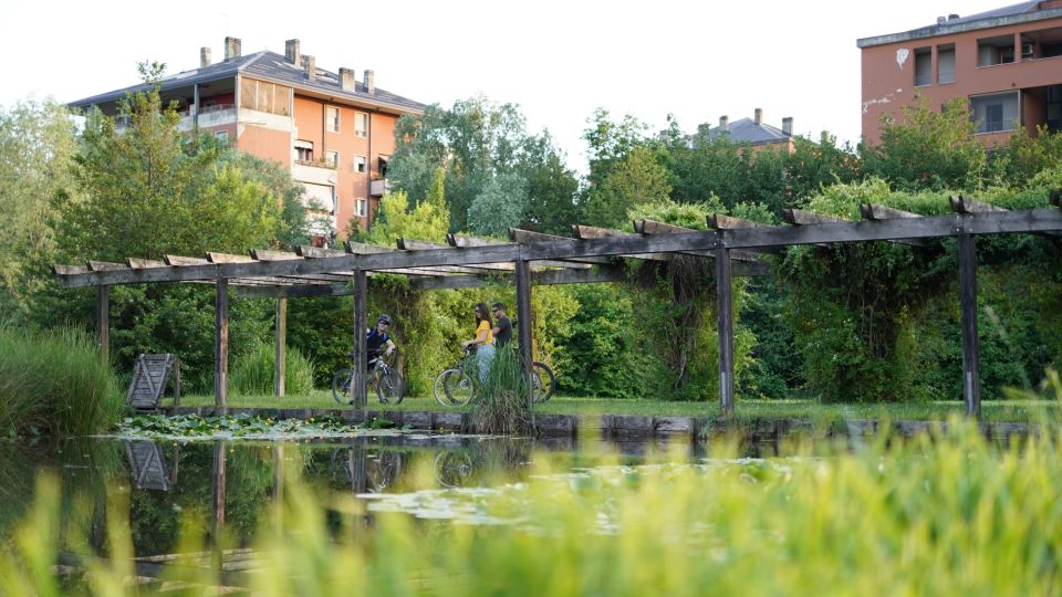 Milan: Bike Tour with Picnic on the turtle lake - The Picnic on Turtle Lake: Italian Food That Doesn’t Feel Like an Add-On