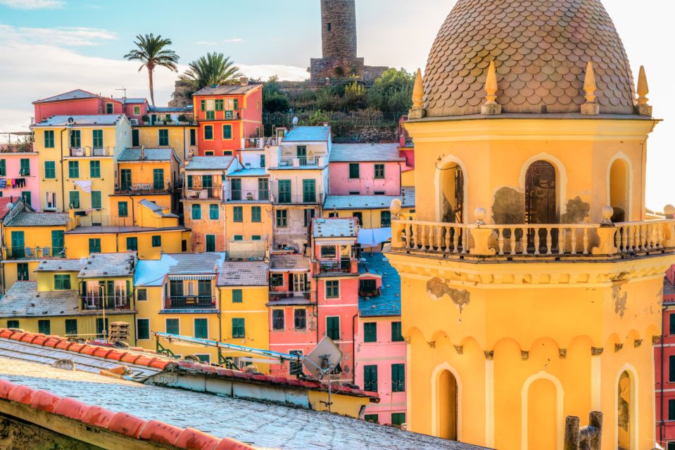 Milan: Cinque Terre Full-Day Guided Trip With Cruise - Guide performance: what makes the day feel smooth (or not)