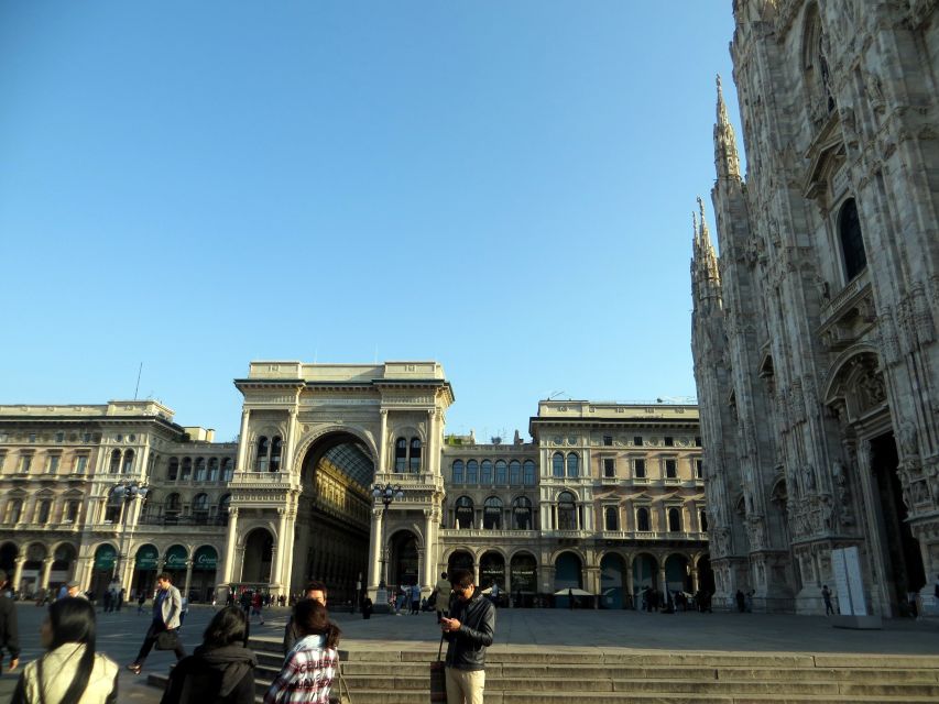 Milan: City Highlights Walking Tour - What to wear and bring so the day stays smooth