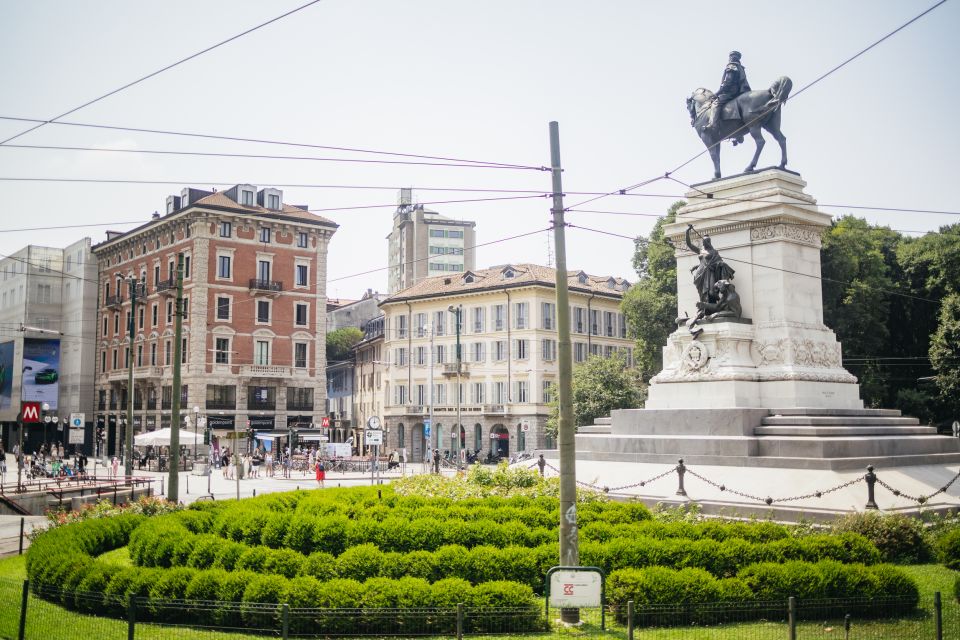 Milan: City Sightseeing Hop-On Hop-Off Bus with Audio Guide - Why Milan Works So Well From a Hop-On Hop-Off Bus