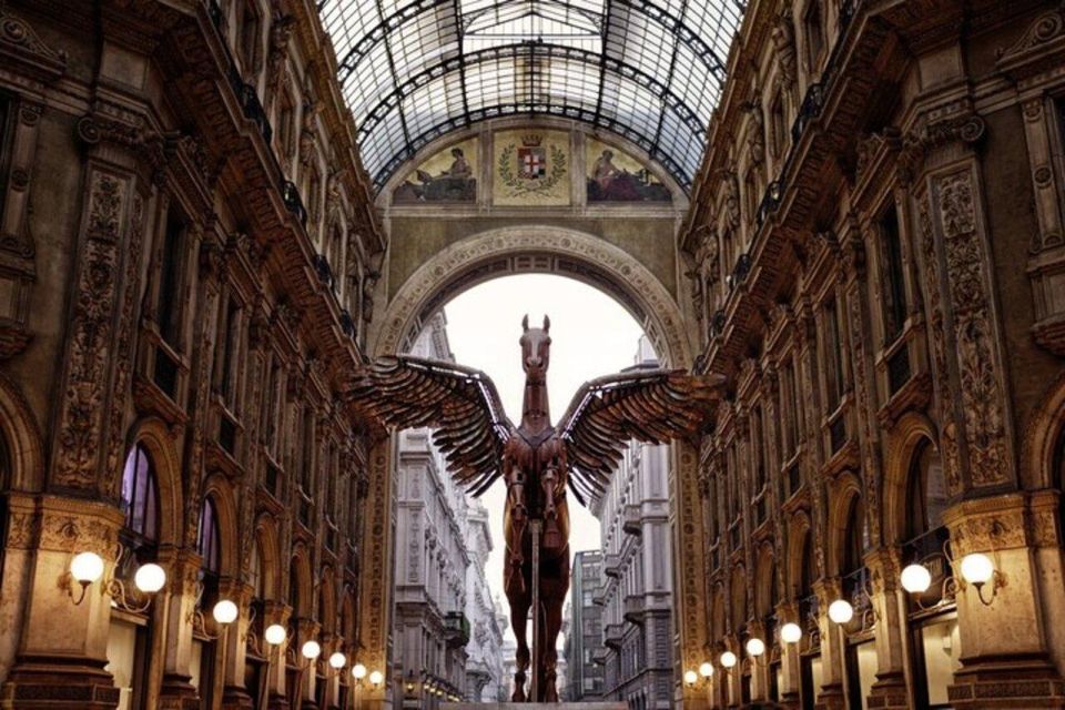 Milan: Design and Fashion Walking Tour - San Vittore Prison and the Lady Gucci story
