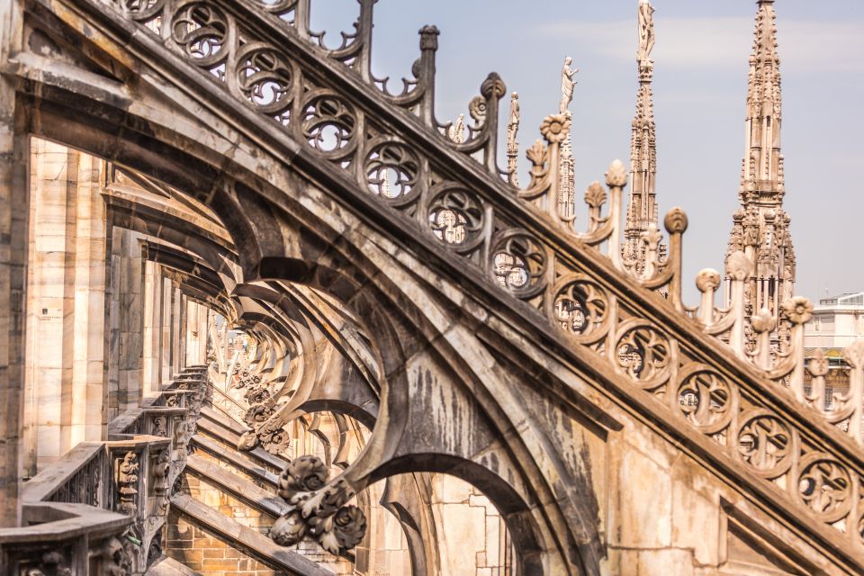 Milan Duomo and Rooftop 2-Hour Guided Tour - How 2 hours feels balanced: enough time for views, not enough time to wander off