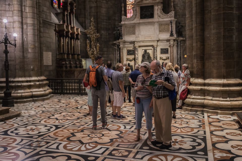 Milan Duomo and Rooftop 2-Hour Guided Tour - What to wear and bring so security doesn’t slow you down