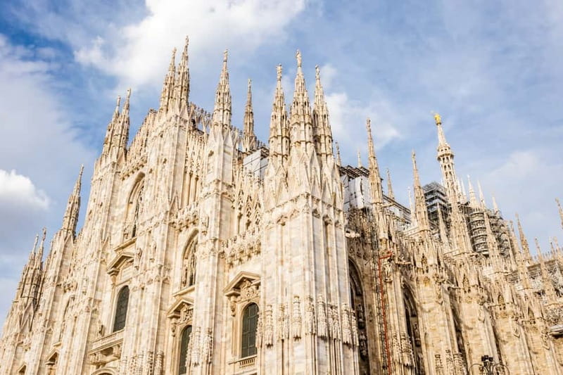 Milan Duomo Rooftops Tour + Optional Hop-on-Hop-off ticket - Key things I’d pencil into your day