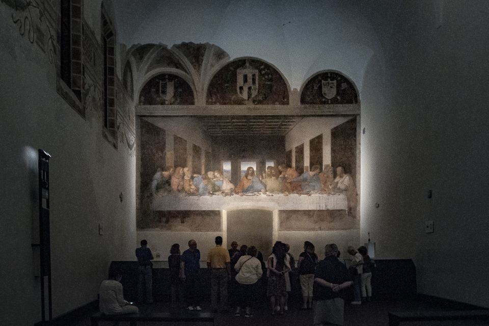 Milan: Guided Walking Tour with Last Supper Skip-the-Line - Piazza dei Mercanti: a hidden square that helps you read Milan’s geometry