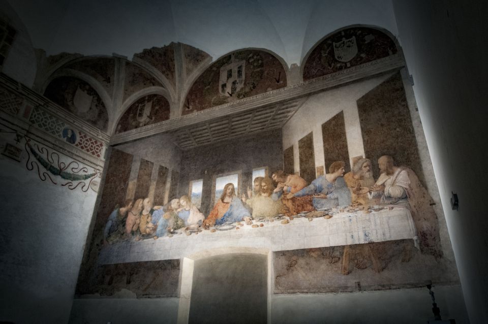 Milan: Guided Walking Tour with Last Supper Skip-the-Line - Duomo exterior stop: using the skyline to orient your whole day