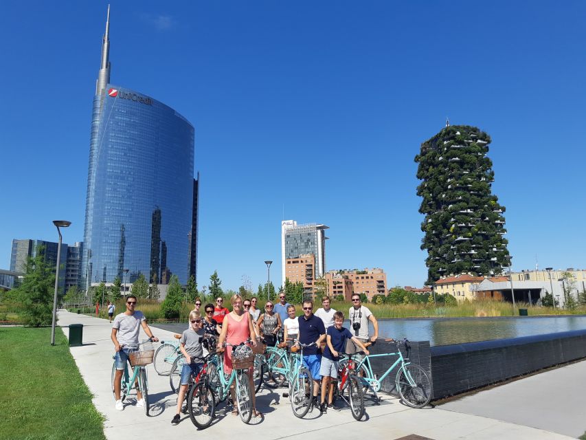 Milan: Highlights and Hidden Gems Guided Bike Tour - Parco Sempione and Arco della Pace: A Real Breather Between Big Stops