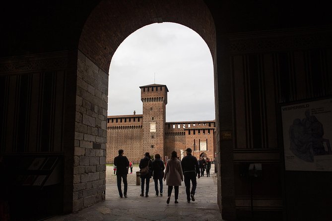 Milan Hop-On Hop-Off Bus Tour with Four Routes - Getting on and off: finding stops without wasting half your day