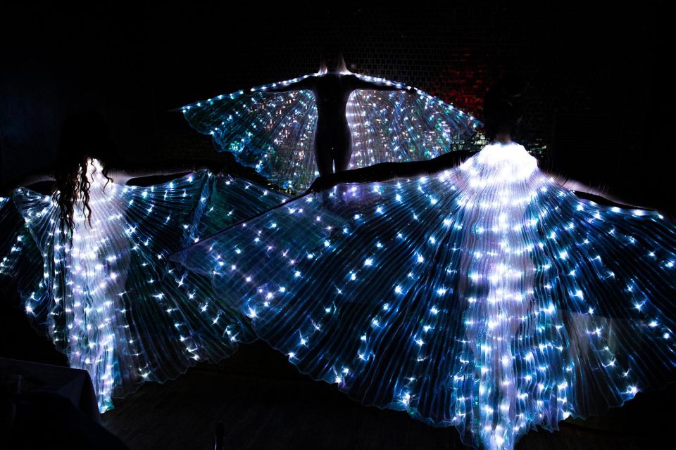 Milan: Maison Milano Dinner and Show - Fire Performers: The Big Moments and How to Watch Them
