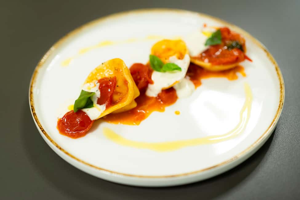 Milan: Pasta, Gnocchi and Tiramisù Cooking Class with Wine - Wine Tasting That Fits the Menu