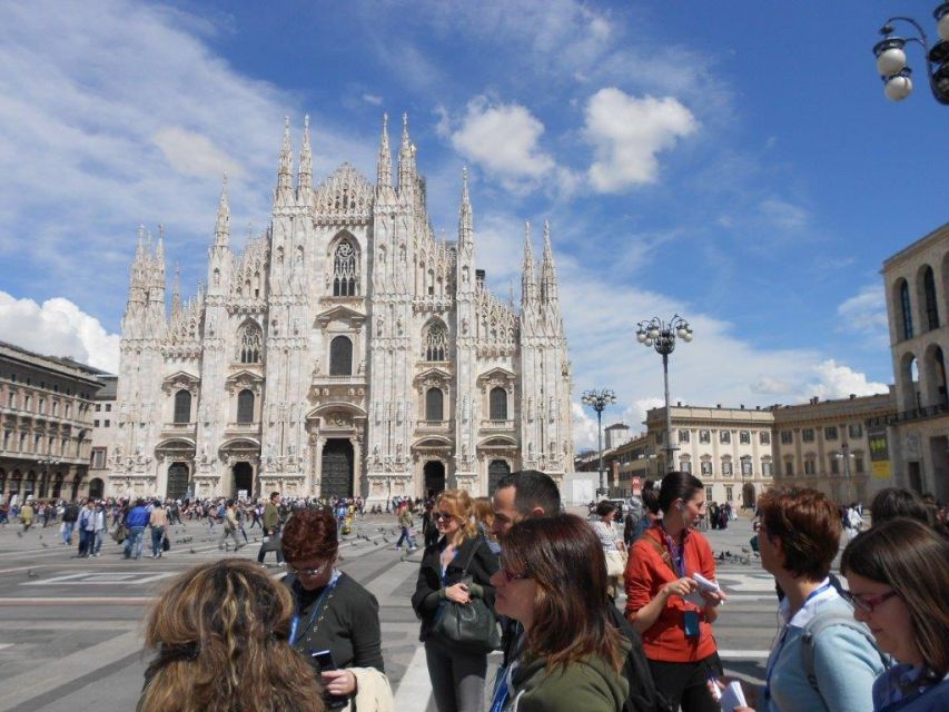Milan: Private or Shared Essential Walking Tour - La Scala and Sforza Castle: exterior highlights with separate ticket options