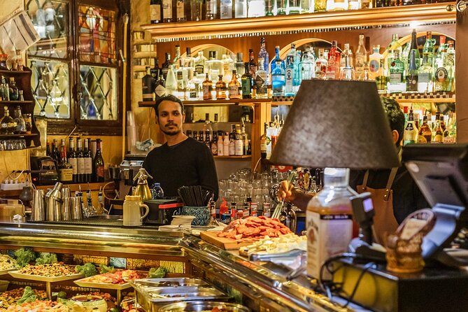 Milan Private Tour: Highlights & Hidden Gems with a Local - UNESCO church and The Last Supper: why you may view it from outside