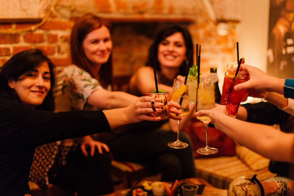 Milan: Private Tour with Drinks & Bites in Centro Storico - Vegetarian-friendly without feeling like a compromise