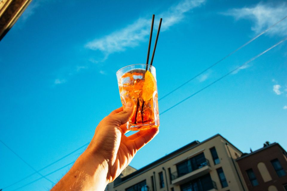 Milan: Private Tour with Drinks & Bites in Centro Storico - Getting the nightlife recommendations that actually help