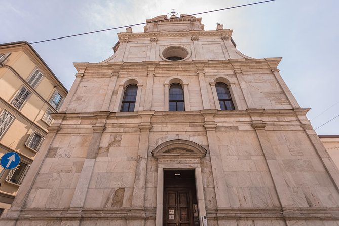 Milan Skip the Line The Last Supper and Renaissance Walking Tour - Santa Maria delle Grazie: UNESCO first stop, Bramante’s footprint