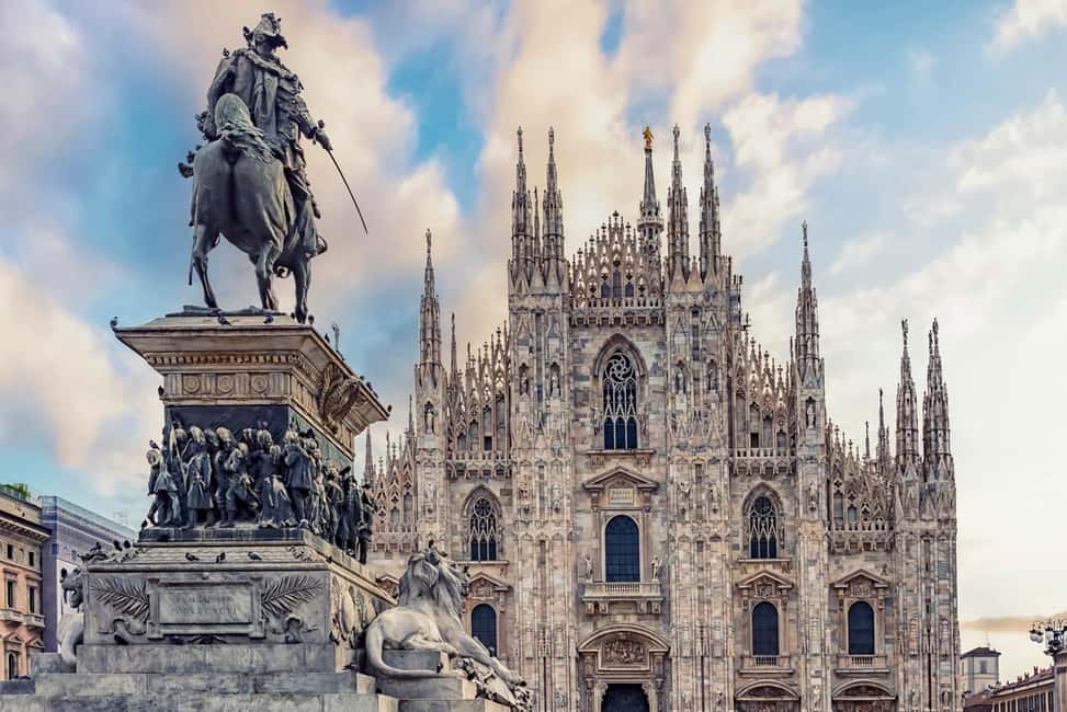 Milan Small Group: Duomo & Rooftop, Castle, Gelato Tasting - Guide style and small-group advantage (max 15)