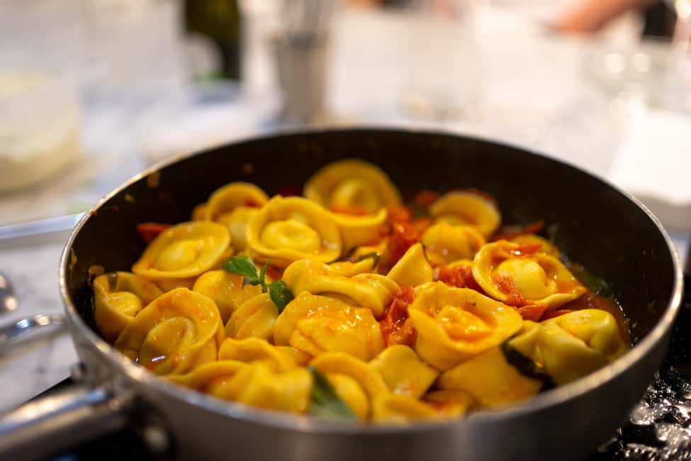 Milan: Small-group Pasta & Gelato Class with Unlimited Wine - Key Things I’d Use to Choose This Class