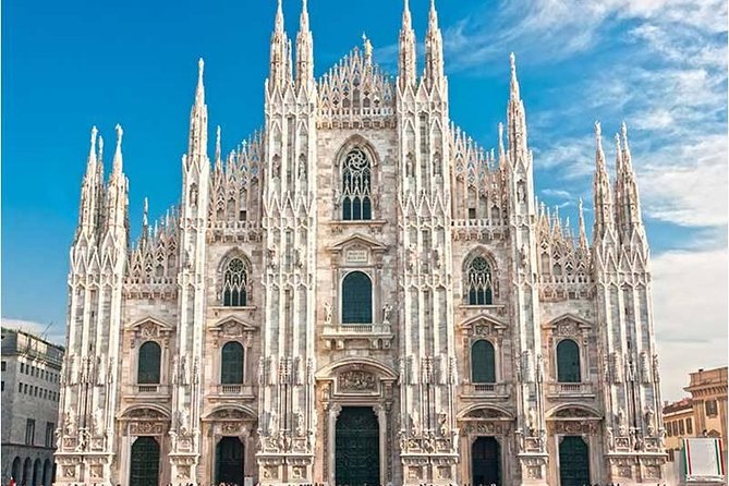 Milan Super Saver: Skip-the-Line Duomo and Rooftop Guided Tour - Timing in Milan: weekday vs weekend flow