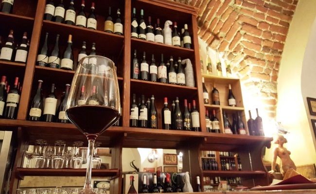 Milan Wine Tasting Experience - English-Friendly, Q&A-Ready, and Friendly for First-Timers