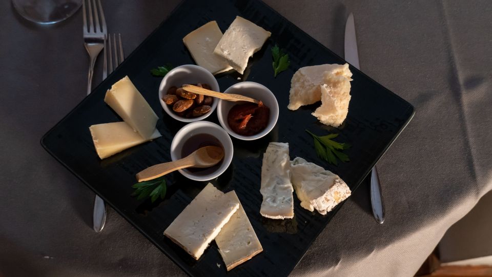 Milan: Wine Tasting Experience in the City Centre - Key things that make this tasting worth your time