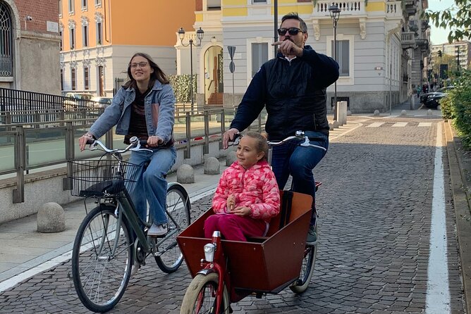 Milan's Hidden Gems: Unique Bike Tour (ENG, NL) - Brera district: classic streets without the crowds