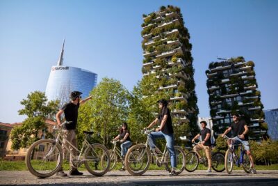 Miles and smiles /// Milan's ride - Moscova to Gae Aulenti: modern Milan sets the tone