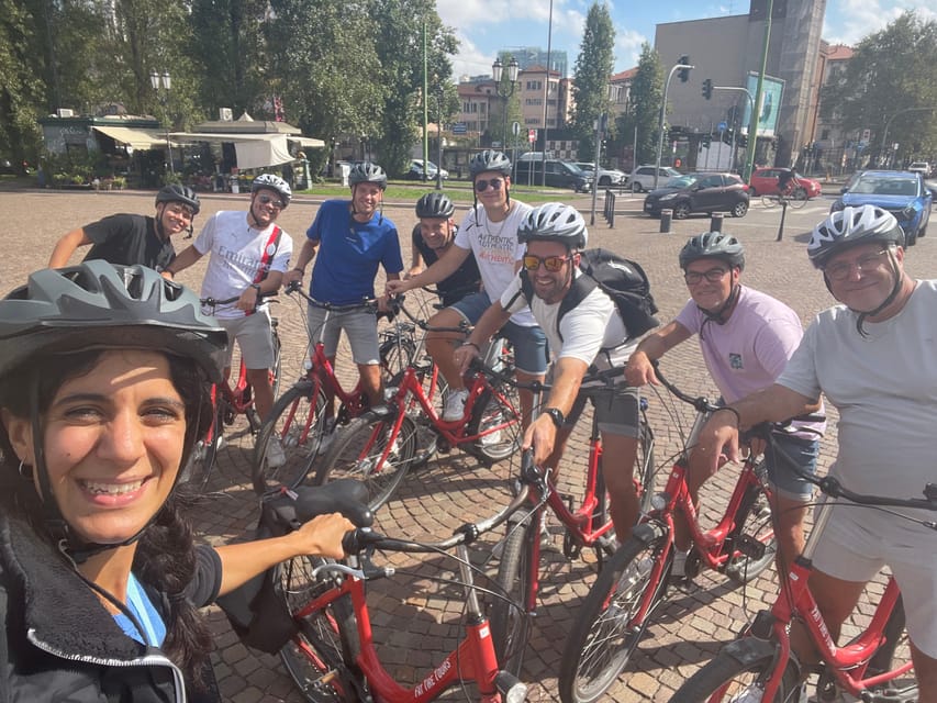 Private Highlights of Milan Bike Tour - Navigli Canals break: the most relaxed moment of the ride