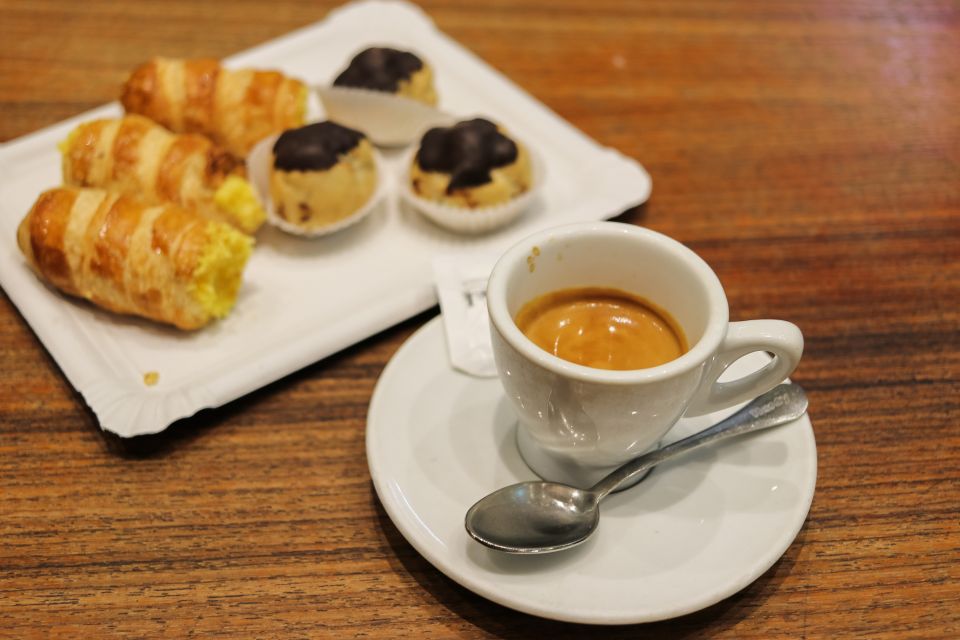 Private Original Milan Food Tour on Foot - What the guides do well: pacing, answers, and “small group” energy