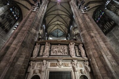 Skip the Line: Milan Duomo Tour - Entering the Duomo in time: what you’ll actually see inside