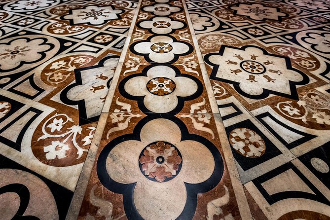 Skip the Line: Milan Duomo Tour - Dress code and security: the stuff that can interrupt your day