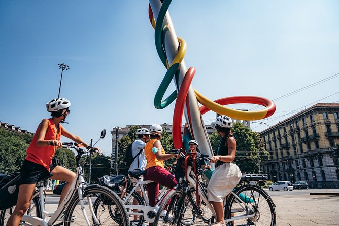 Small-group Milan Highlights e-Bike Tour - Colonne di San Lorenzo and Piazza San Sepolcro: Milan’s Ancient Corners