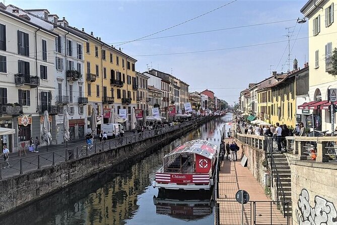 Sunset Navigli Boat Tour in Milan with Optional Aperitivo - The alzaie towpaths: what you see when you look up