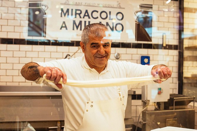 The Award-Winning Private Food Tour of Milan: 6 or 10 Tastings - Your guide and the private advantage: what changes when it’s just you