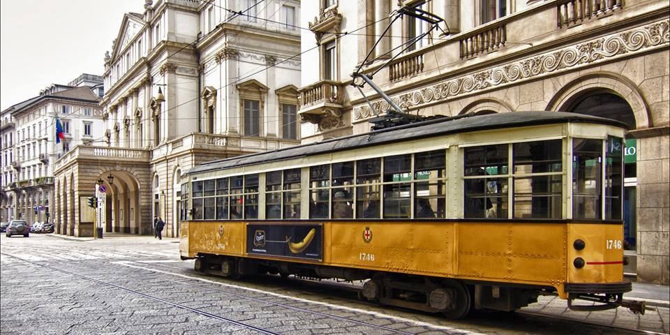 The Last Supper Skip-the-Line Ticket & Milan Tram Tour - Boarding the 1930s vintage tram: a fun way to cover central Milan
