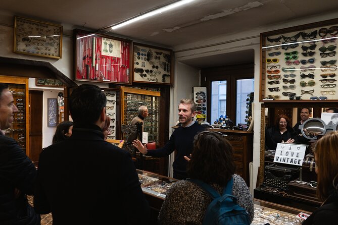 Vintage Shopping Tour in Milan - The Roman pause: Columns of San Lorenzo to Ruderi del Circo Romano